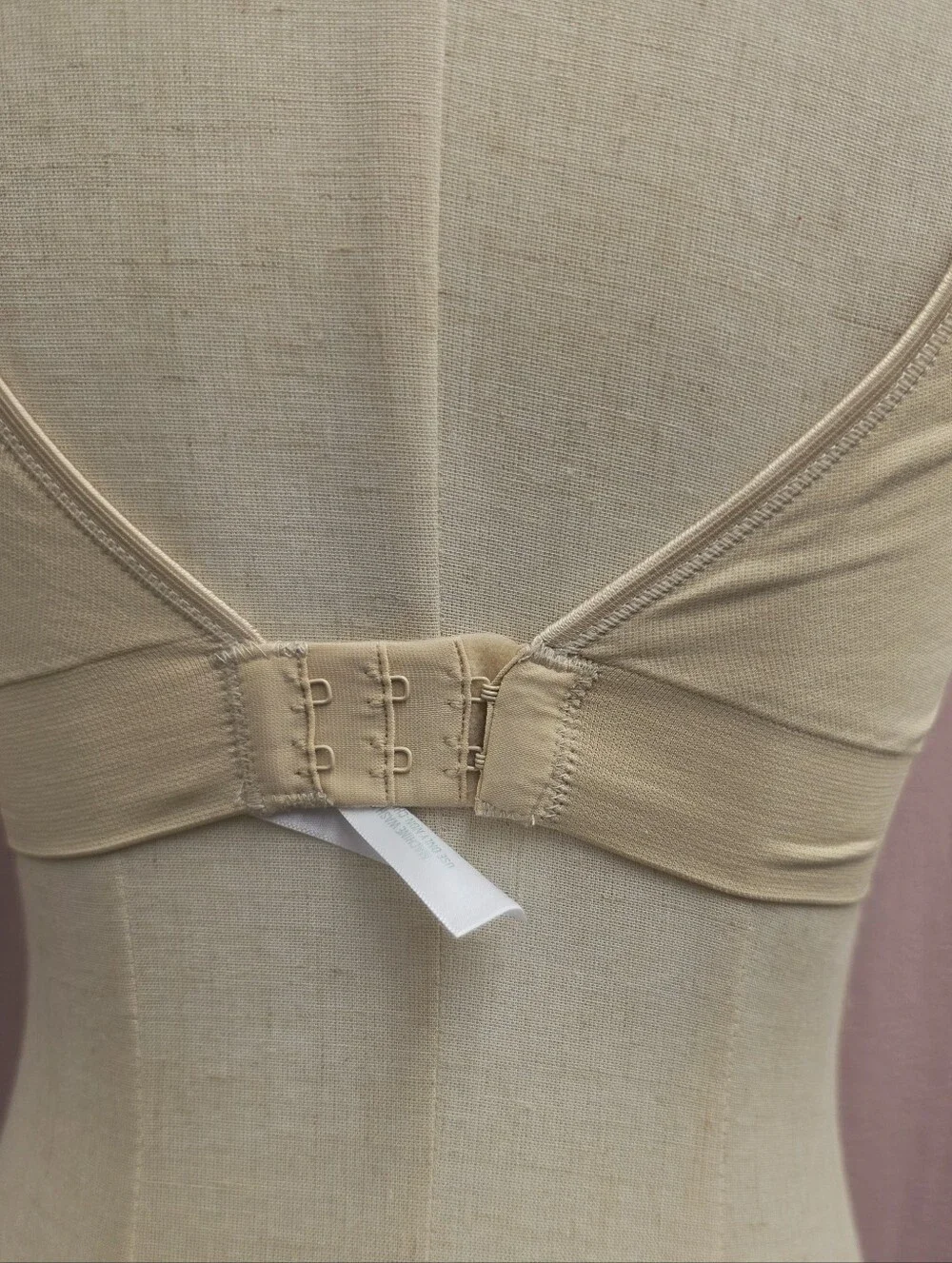 Underscore Seamless Scoop Shaping Bra- Nude, SMALL NEW!